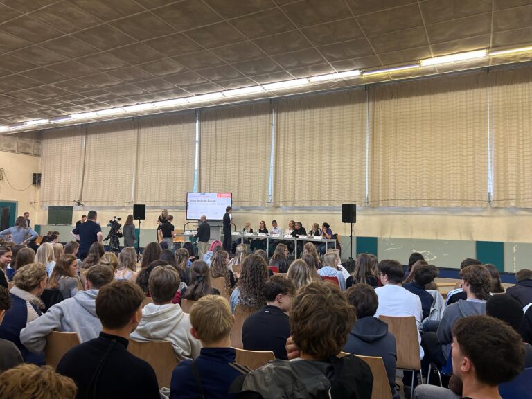 Podiumsdiskussion zur Abgeordnetenhauswahl 2026